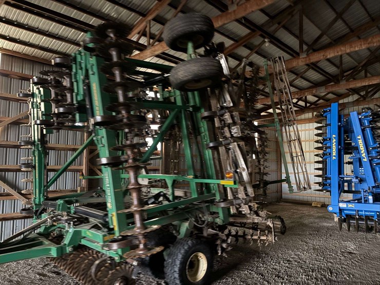 great-plains-4000-image-2