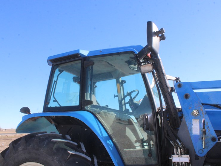 new-holland-tm125-image-44