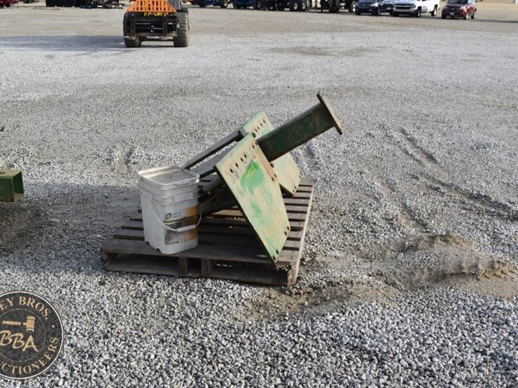 chemical-applicator-attachments-saddle-tanks-43255-image-9