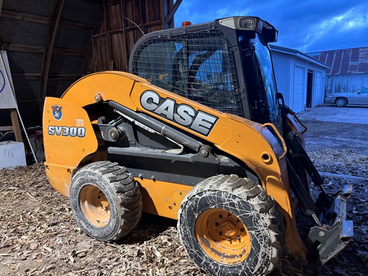 2012-case-sv300-image-5
