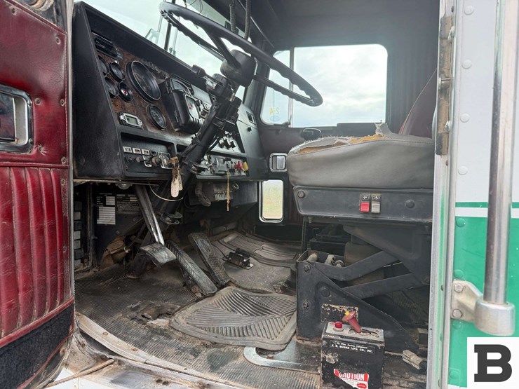 1987-kenworth-t600-image-46