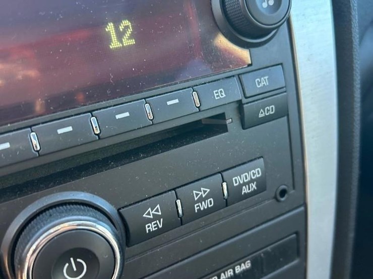 2012-gmc-acadia-slt-image-30