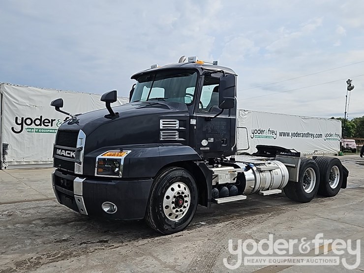 2020-mack-mack-anthem-t64-6x4-truck-tractor,-day-cab,-mp-7-425hp-diesel-engine,-automatic-m-drive-transmission-image-1