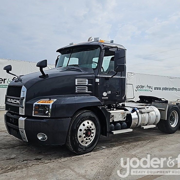 2020 Mack Mack Anthem T64 6X4 Truck Tractor, Day Cab, MP-7 425HP Diesel Engine, Automatic M-Drive Transmission
