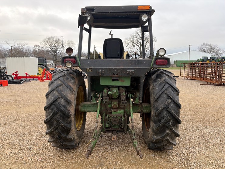 john-deere-4040-image-5