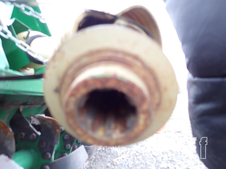 2021-john-deere-655-image-3