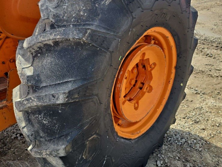 1982-ford-540-image-11