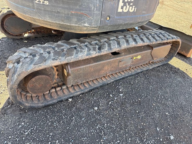 2017-bobcat-e35i-image-16