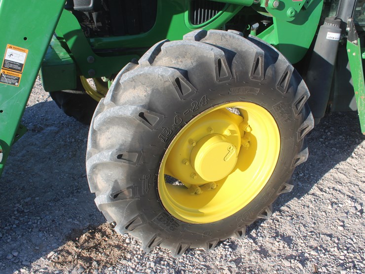 2011-john-deere-6115d-image-17