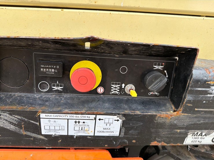 2017-jlg-1932r-image-6