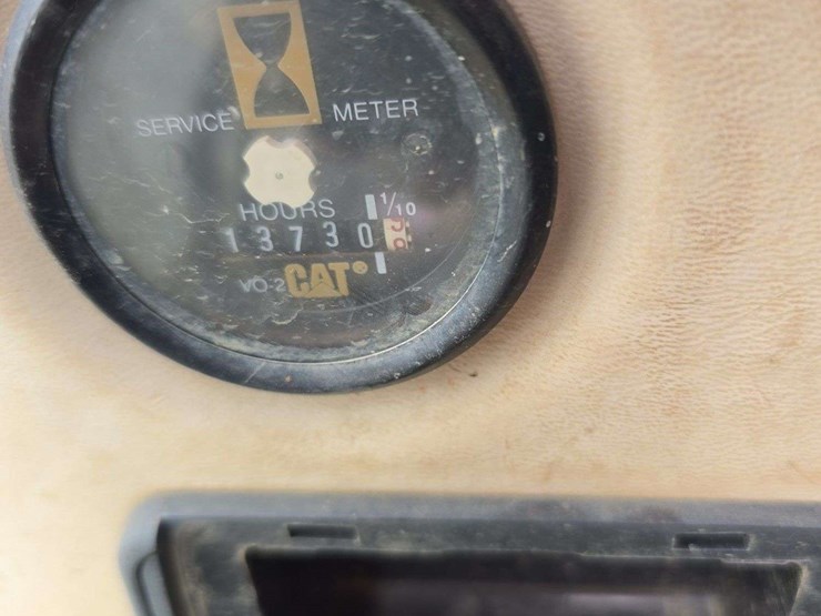 1998-caterpillar-325b-image-11