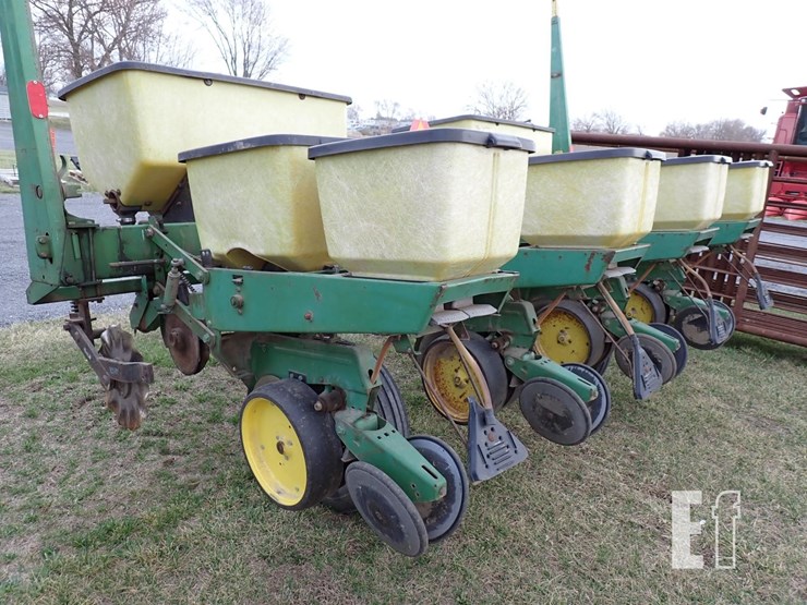 john-deere-7000-image-9