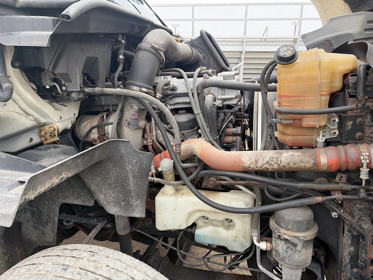 2012-international-prostar-image-14