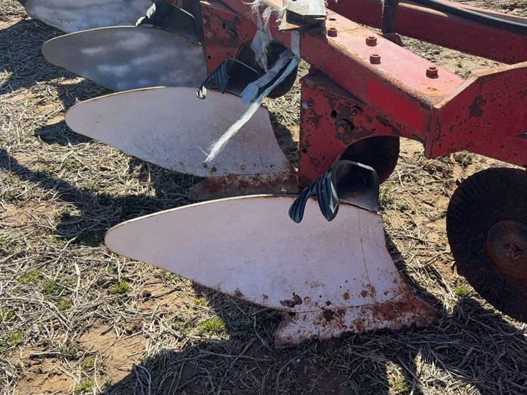 international-510-image-3