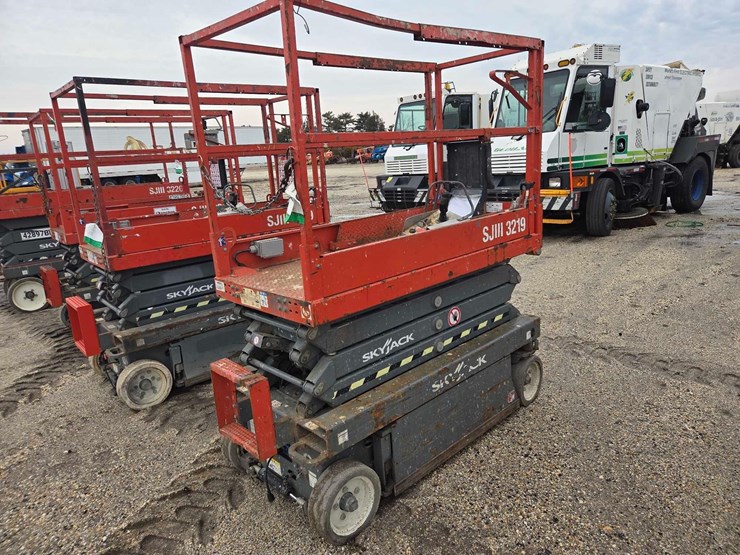 2017-skyjack-sjiii3219-image-3