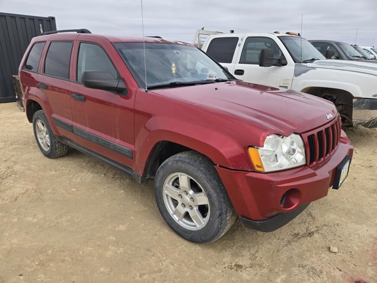 2006-jeep-grand-cherokee-laredo-image-3
