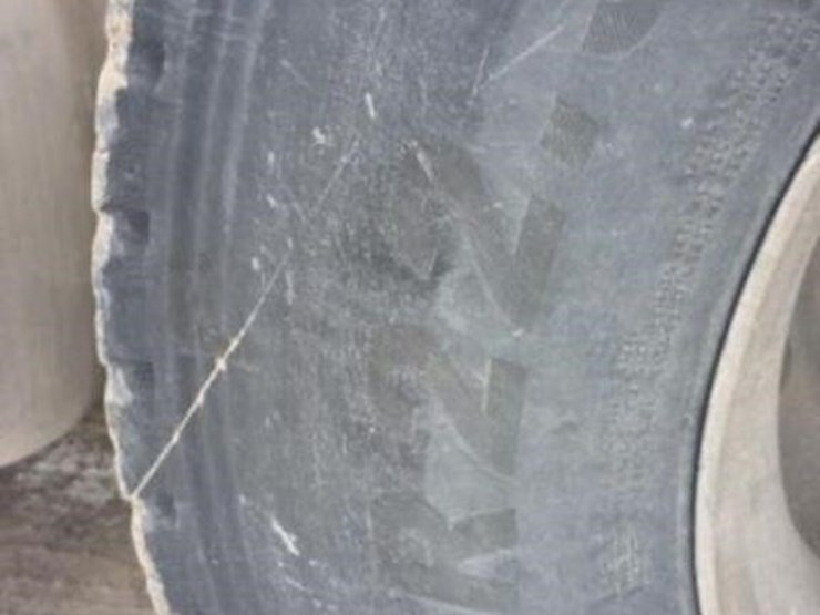 2015-peterbilt-367-image-55