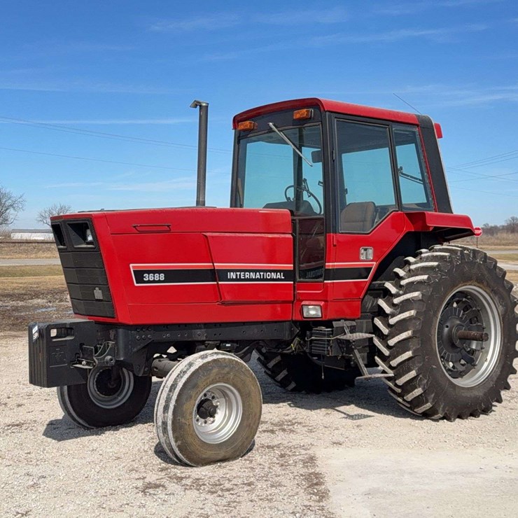 INTERNATIONAL 3688