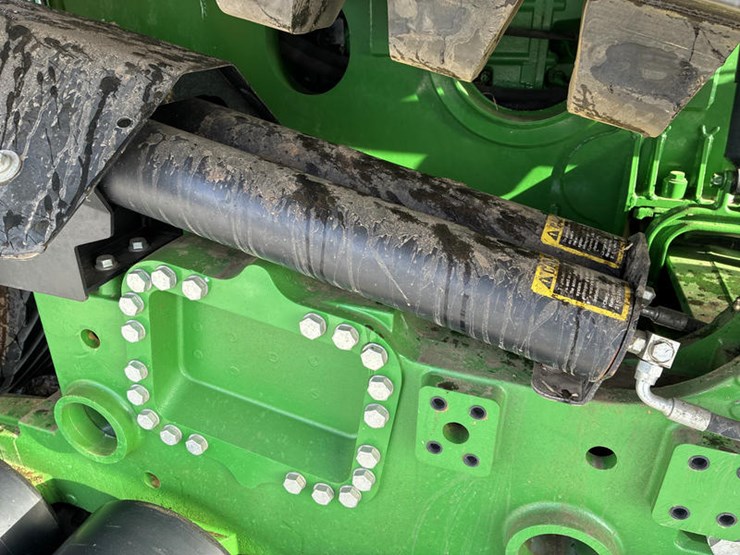 2015-john-deere-9470rt-image-39