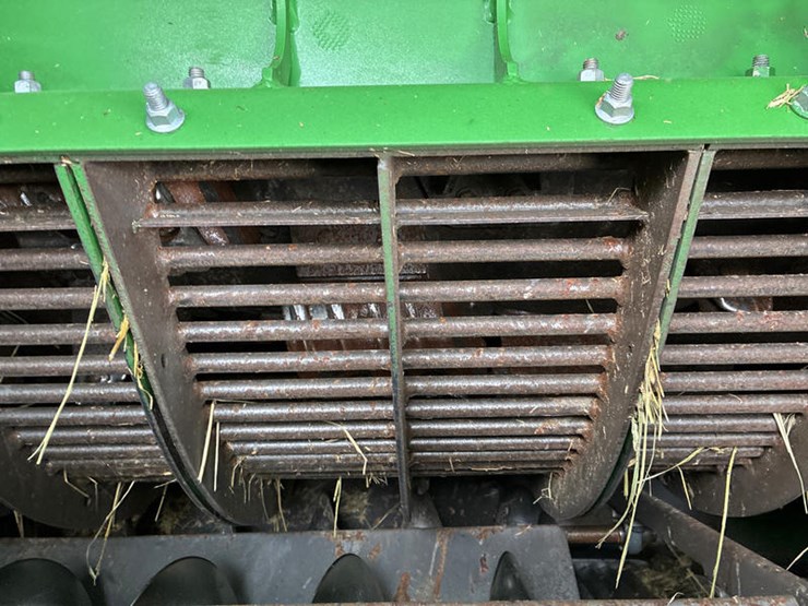 2014-john-deere-s670-image-61