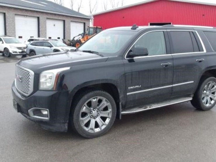 2016-gmc-yukon-denali-image-1