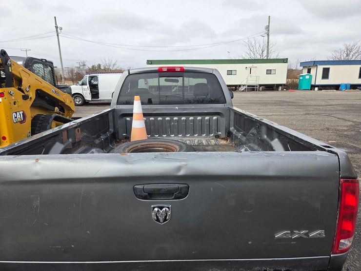 2005-dodge-ram-1500-image-4