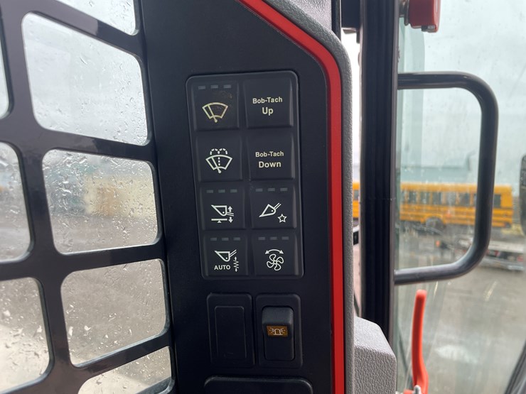 2024-bobcat-s66-image-22