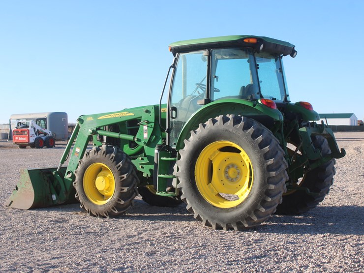 2011-john-deere-6115d-image-4