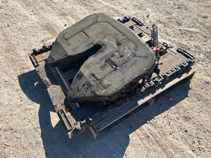 fifth-wheel-attachment-plate-image-3