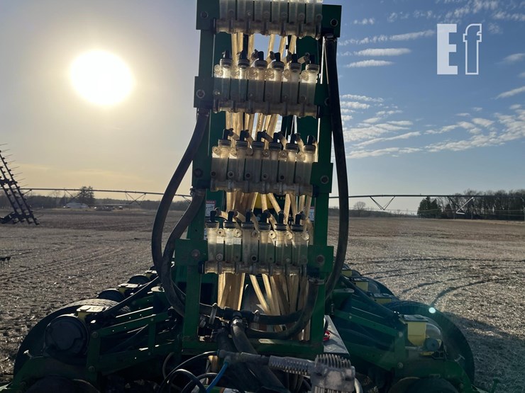 john-deere-1770nt-image-5