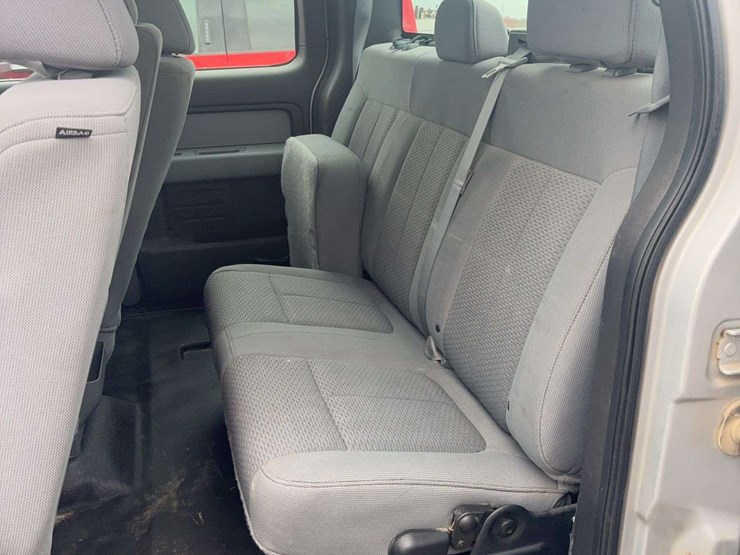 2014-ford-f150-xl-image-17