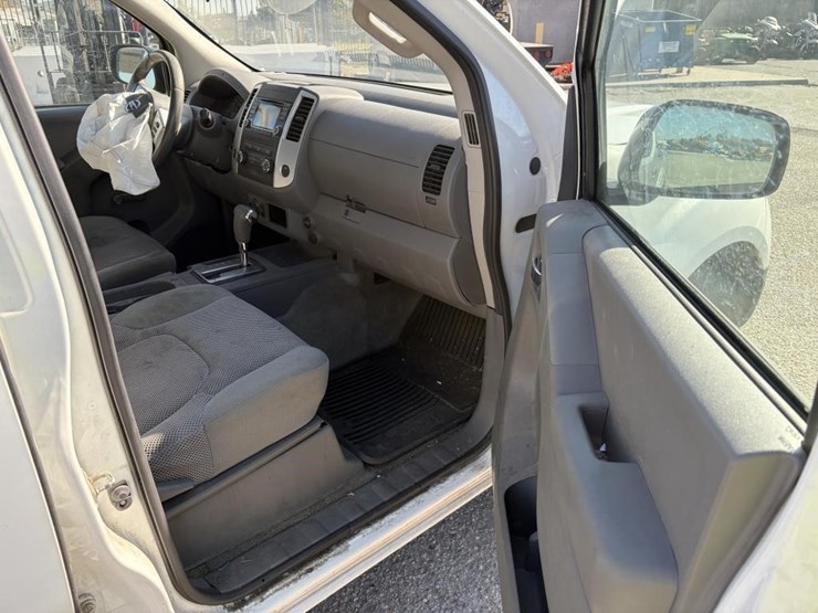 2018-nissan-frontier-image-11