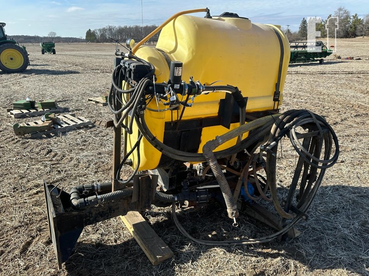 demco-saddle-tanks-image-4