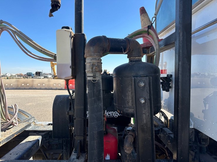 2012-peterbilt-386-image-4