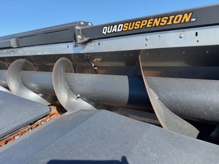 #2641-•-2025-drago-12-40-12-row-corn-header-image-7