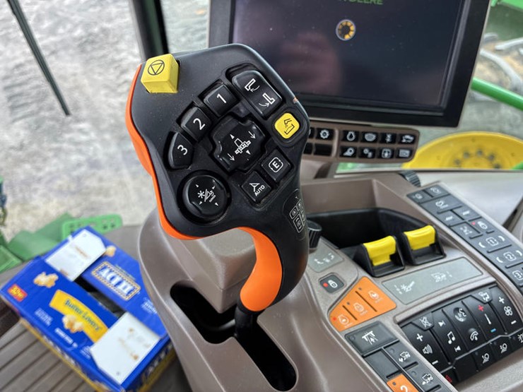 2023-john-deere-s780-image-29