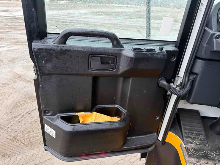 2025-dennis-eagle-proview-image-23