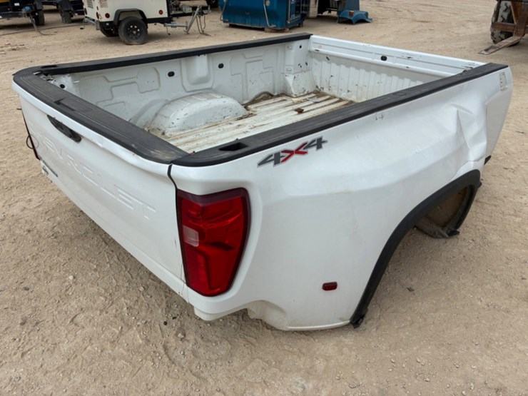 chevy-dually-truck-bed-image-3