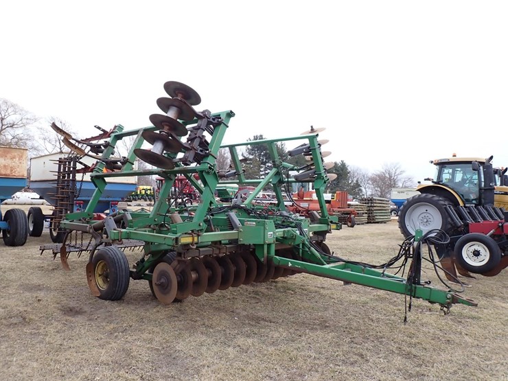 john-deere-714-image-2