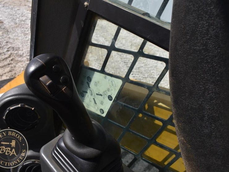 2020-caterpillar-299d3-image-56