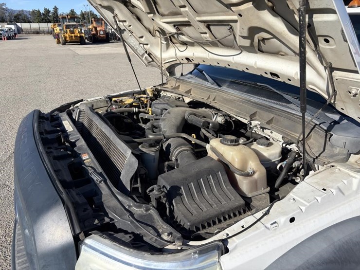 2016-ford-f550-image-6