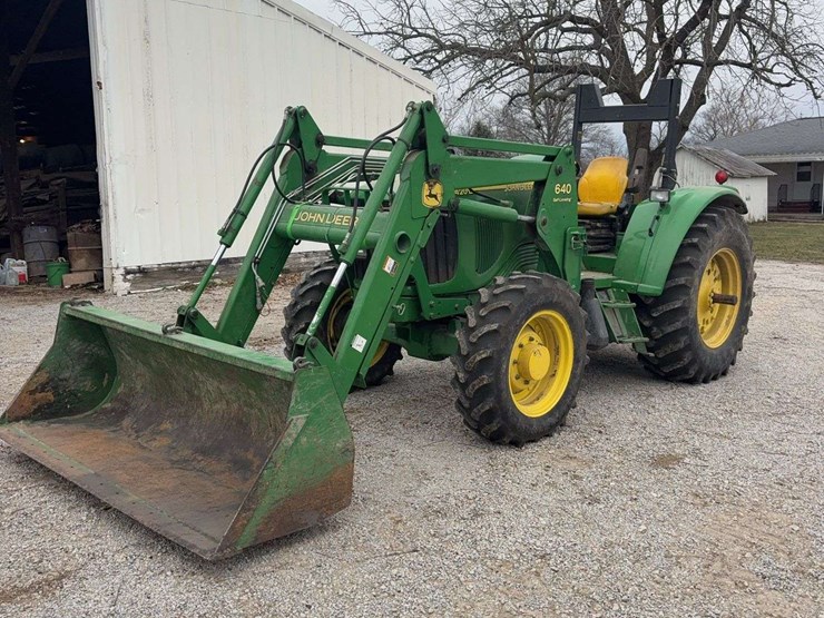 2004-john-deere-6420-image-2