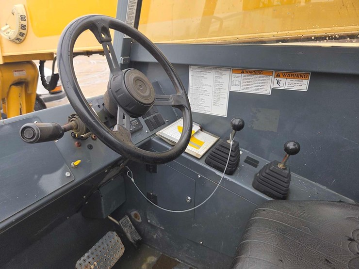 2016-gehl-rs8-42-image-6