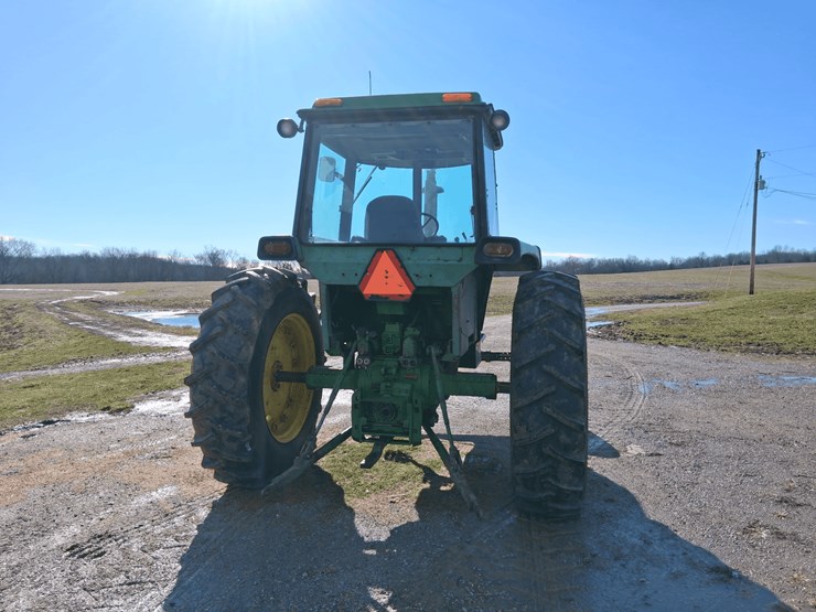 john-deere-4430-image-3