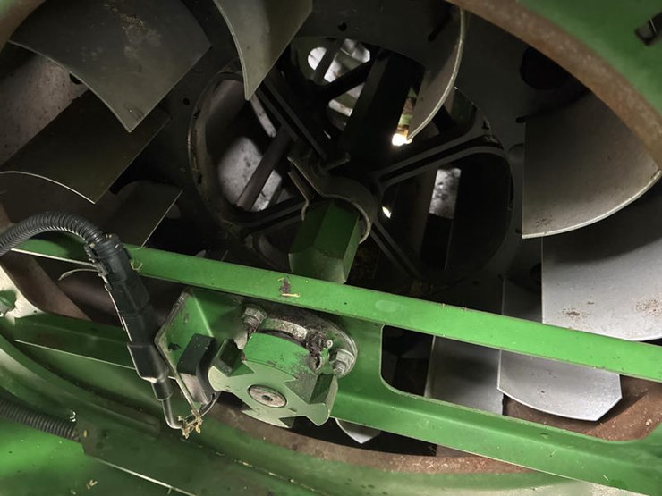 2014-john-deere-s670-image-68