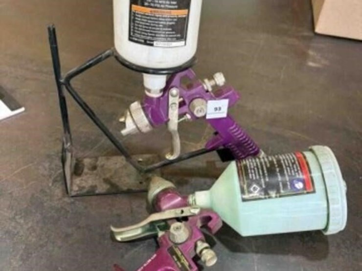 central-pneumatic-sprayers-w/stand-image-1