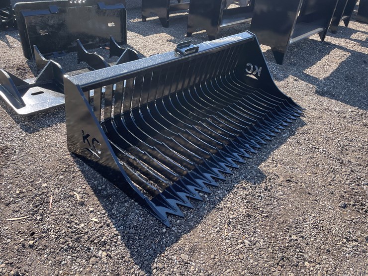#3032-•-72"-skid-steer-fine-skeleton-bucket-image-3
