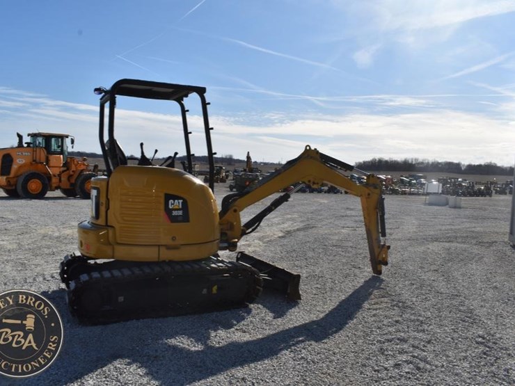 2015-caterpillar-303e-cr-image-11