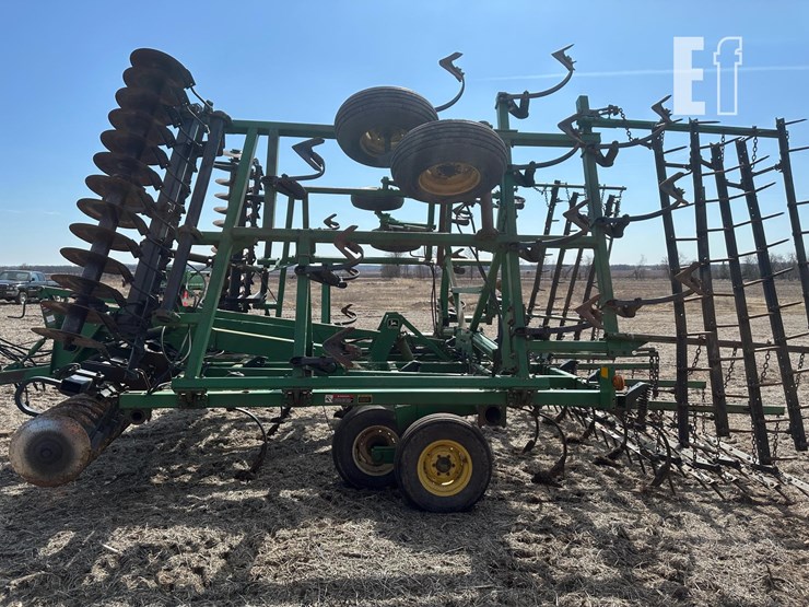 john-deere-726-image-3