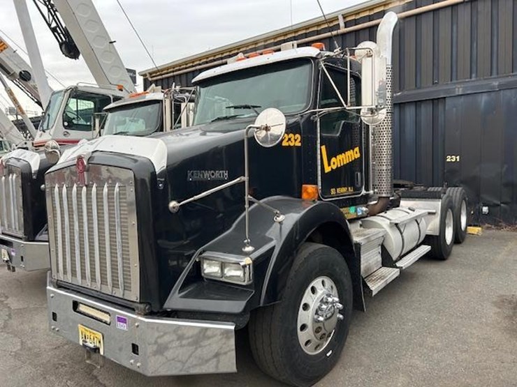 2008-kenworth-t800-image-1